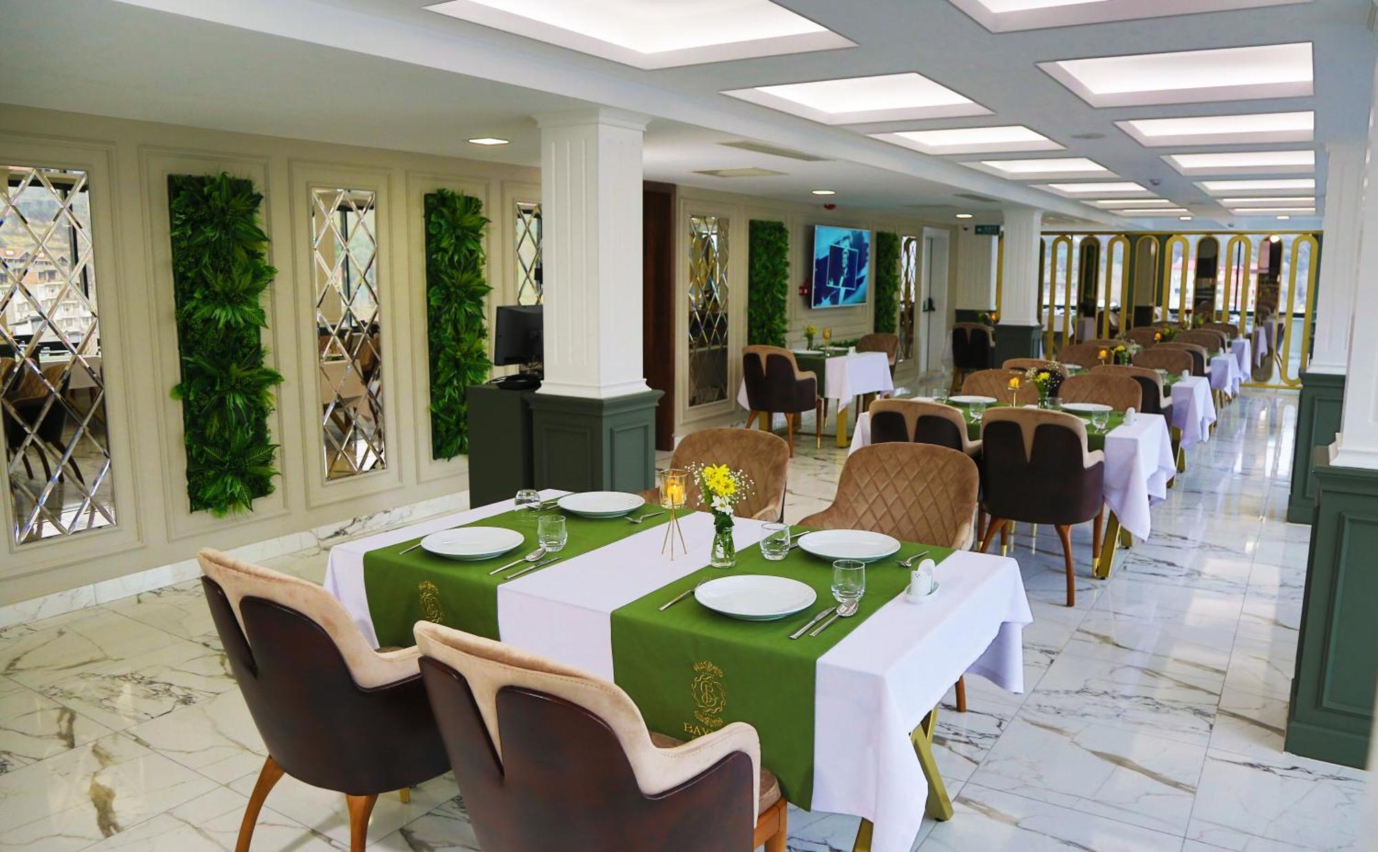 Готель Bayrak Grand 4*